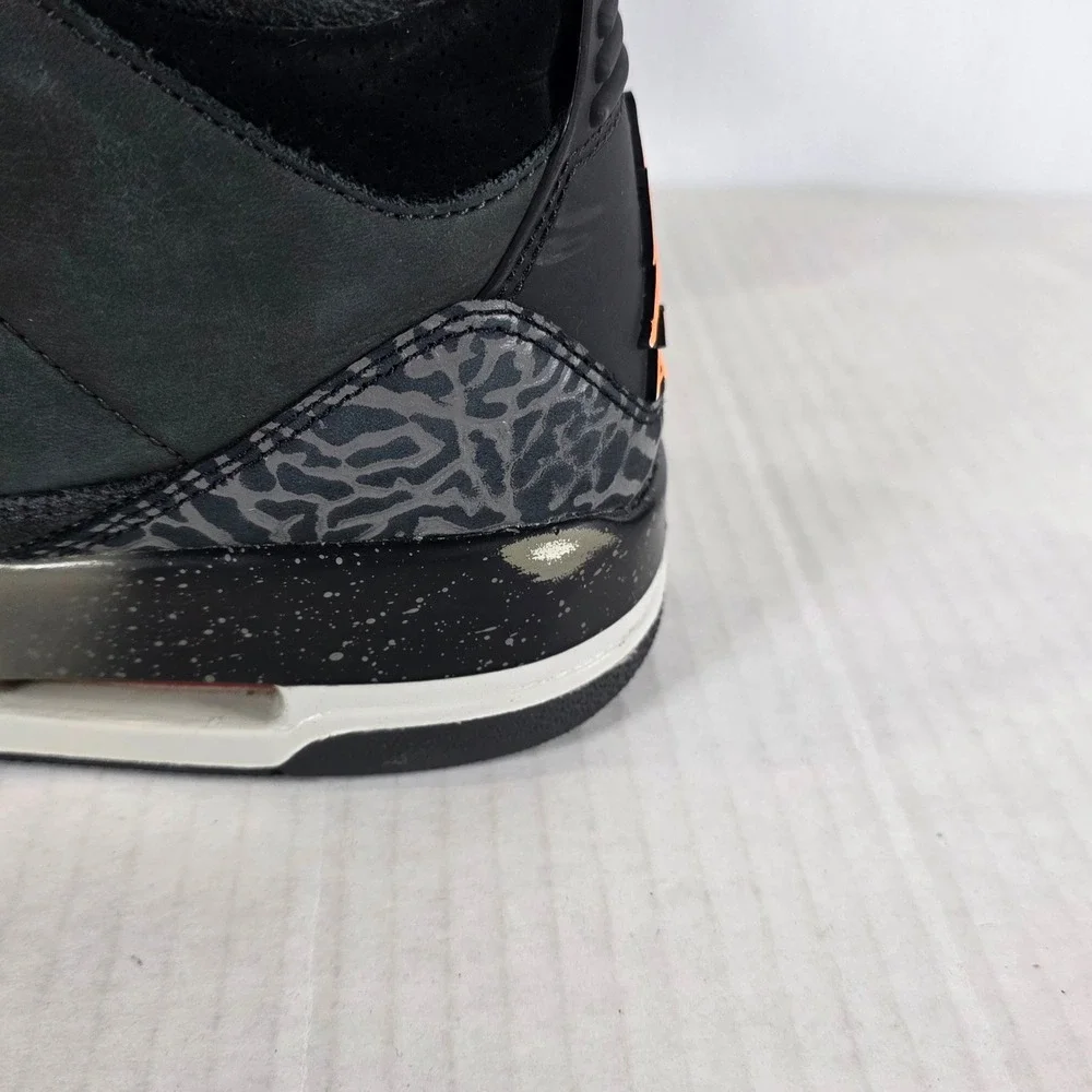 Nike Air Jordan 3 Retro Fear Pack Mens Size 10.5 Gray Black Orange CT8532-080